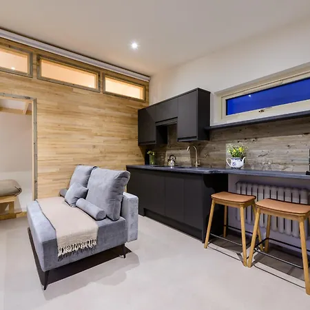 Glamping - Ross Road Lodge Killarney