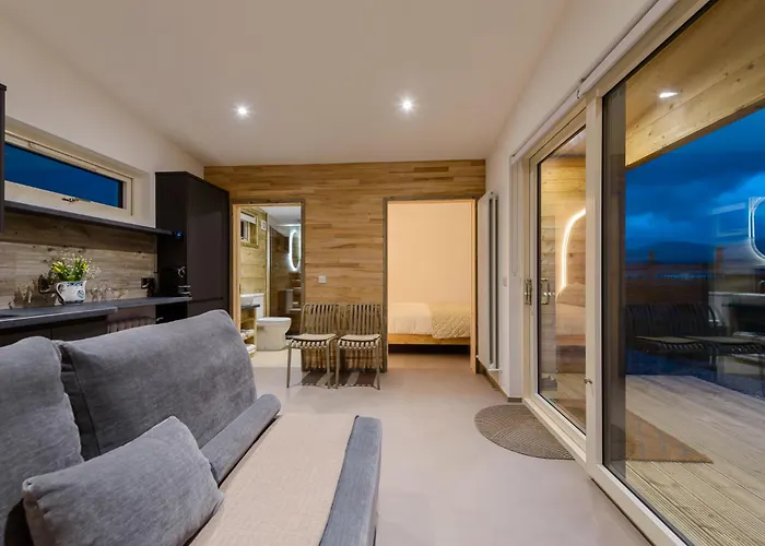 Lodge Glamping - Ross Road Killarney